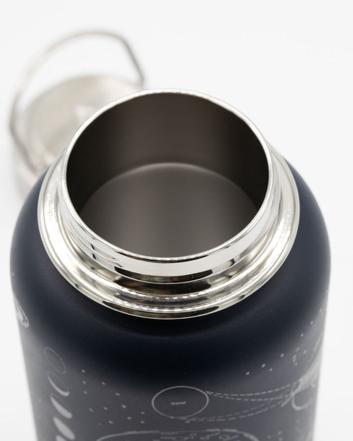 A Cognitive Surplus Astronomy 32 oz Steel Bottle with a silver lid.