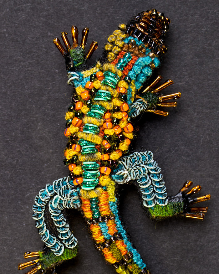 Caiman Lizard Beaded Brooch Pin - Trovelore