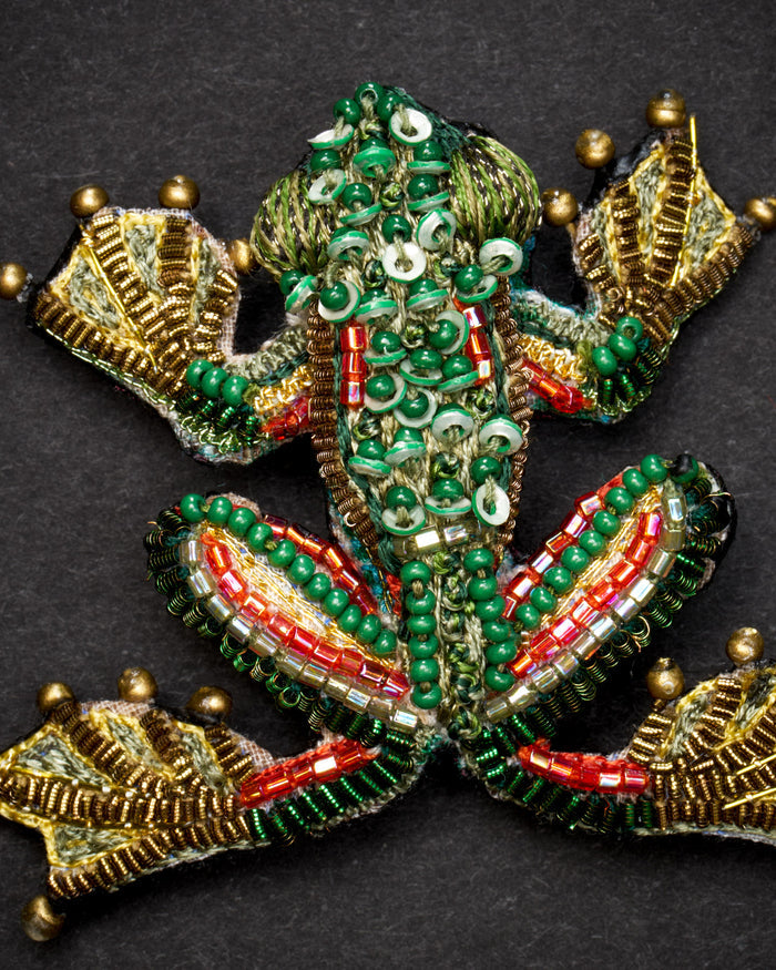 Green Flying Frog Brooch Pin - Trovelore